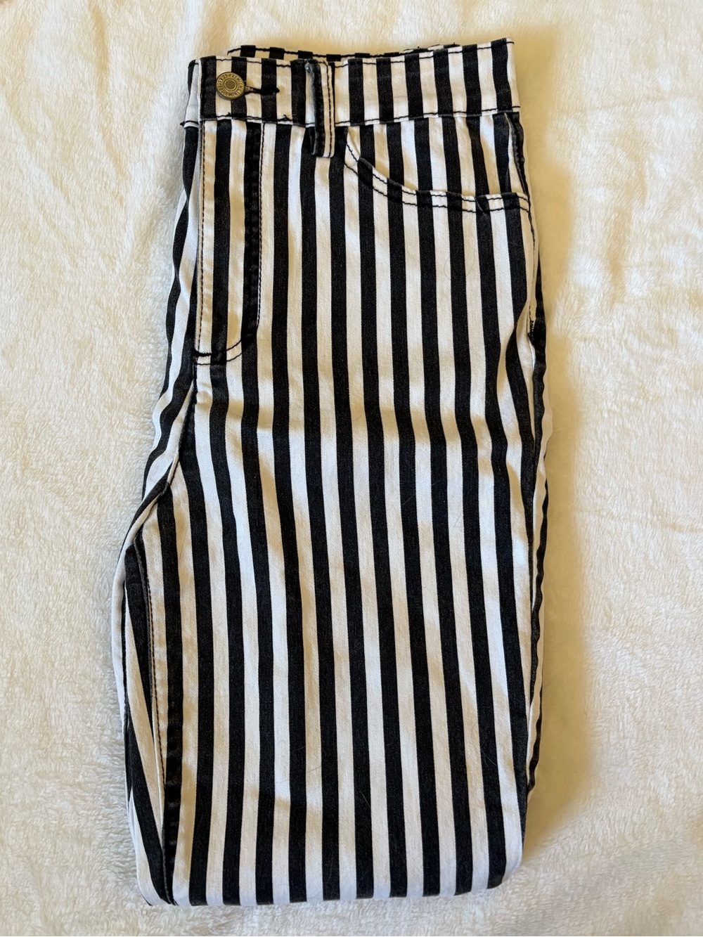 Forever 21 Black and White Striped Juniors’ Jeans
